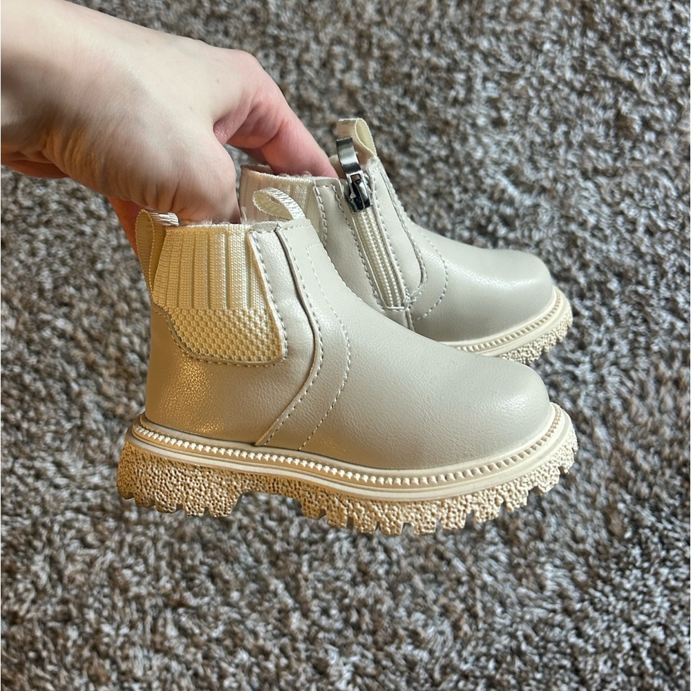 Toddler Girl Beige Boots